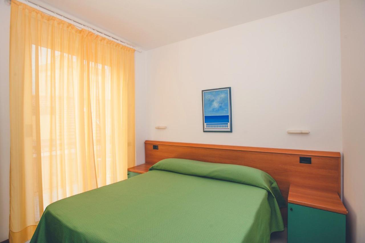 Residence Il Monello Loano Dış mekan fotoğraf